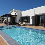 Marvelous 2 Bedrooms Kagura Spacious * Playa Blanca (Lanzarote)