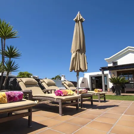 Marvelous 2 Bedrooms Kagura Spacious 빌라